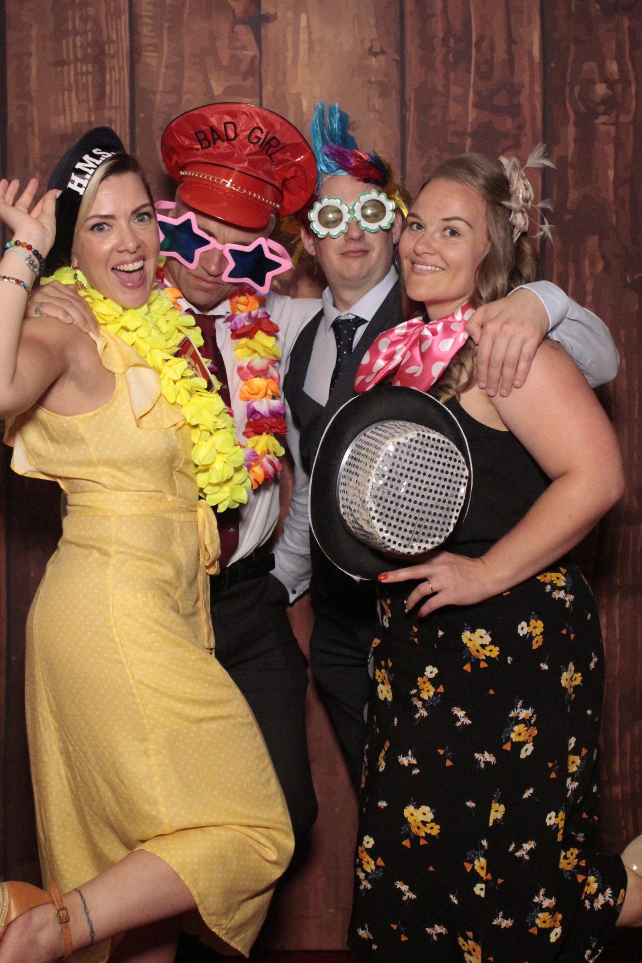 Samantha & Sean's Wedding | View more photos from the event at gallery.myphotoboothexperience.co.uk/u/MyPhotoBoothExperienceLtd/Samantha-Seans-Wedding